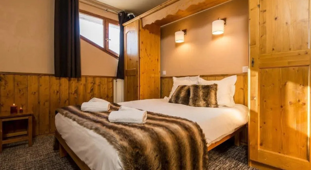 Nice Apartment Near The Slopes And Center Of Val Thorens, Prenota Appartamento Hotel SPA a Alvernia, SPA