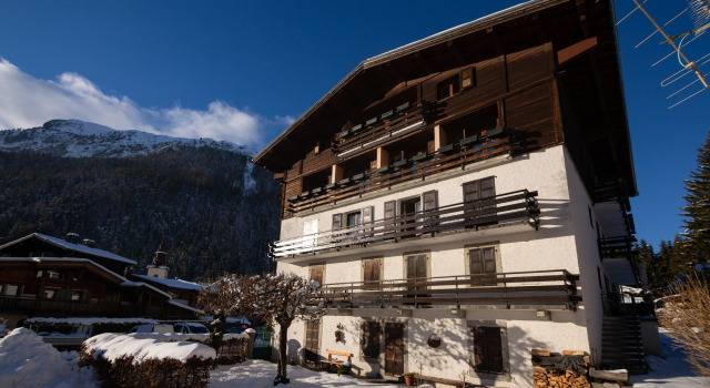 Residence Le Chardonnet by Happy Rentals, Забронировать Отель Отели Шамони-Монблана с бассейном, Бассейн