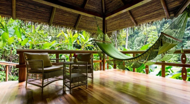 Люкс с видом на реку Pacuare Lodge by Böëna