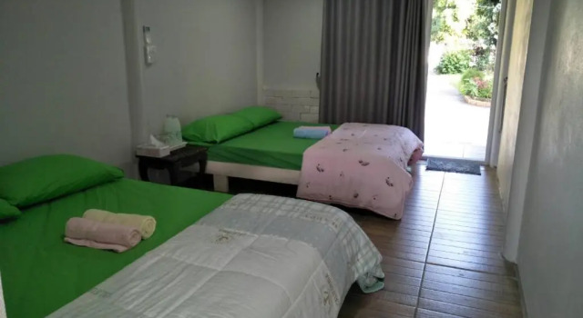 Четырёхместный номер Standard Oui Kaew Homestay