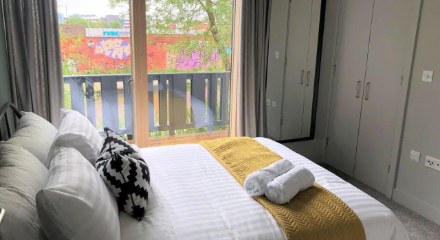 Ecohome on the canal, Забронировать Отель Бизнес-отели Англии, 4* 5*