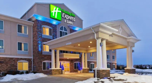 Четырёхместный номер Standard Holiday Inn Express & Suites - Omaha I - 80 by IHG