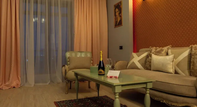 Люкс Deluxe Phoenicia Express Hotel