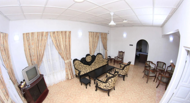 White Villa, Забронировать Вилла Виллы Велигама, рядом с Kushtarajagala, Вилла