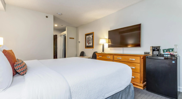 Номер Premium Listel Whistler, a Coast Hotel