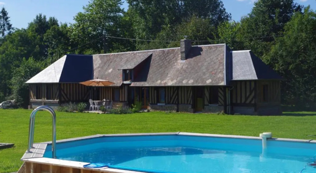 Ndila Cottage piscine privée, Book Vacation Home Fatouville-Grestain 