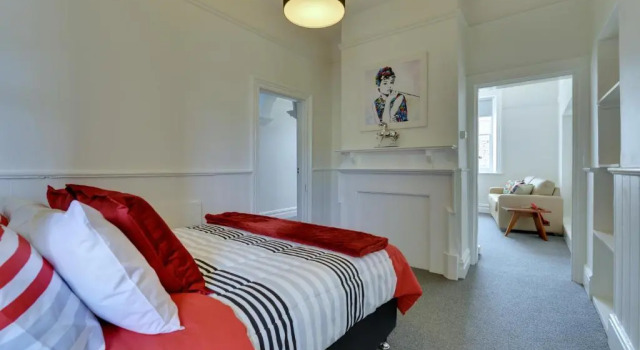 Апартаменты Deluxe Portsea Place