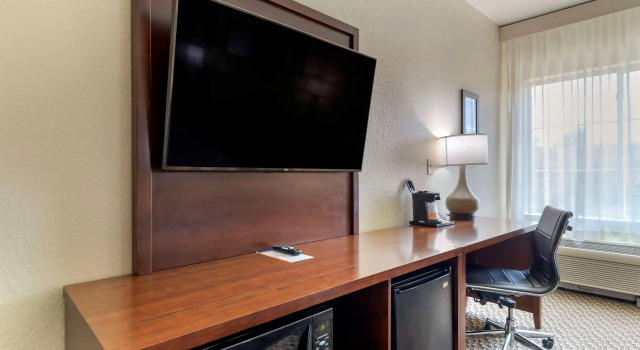 Двухместный номер Standard Comfort Inn & Suites Near Six Flags & Medical Center