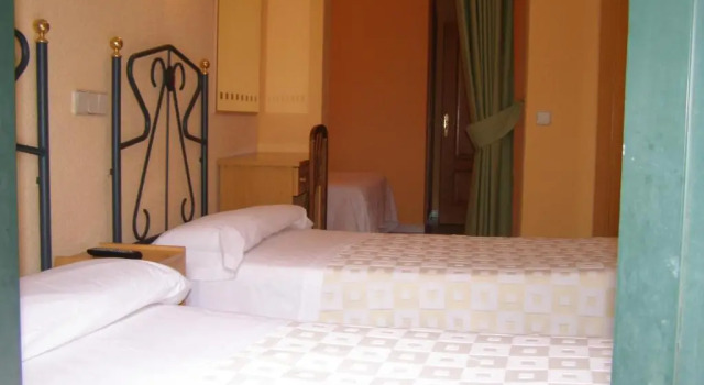 Двухместный номер Standard Hostal Fernández Atocha