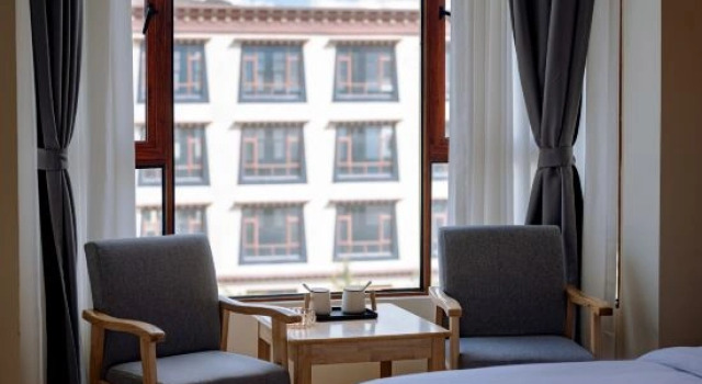 Lanyin | Moonlight in Shangri La's Heart | Oxygen Supply Resort Hotel (Songzanlin Temple Branch)
