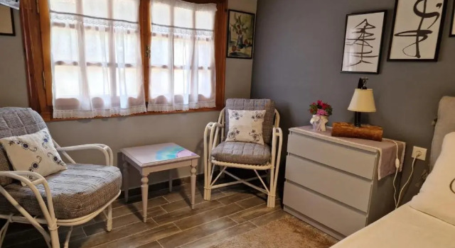 Maistros Studios, Book Guesthouse Hotels in Fokida with Parking, Parking