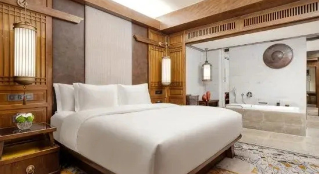 Полулюкс с видом на сад InterContinental Lijiang Ancient Town Resort by IHG