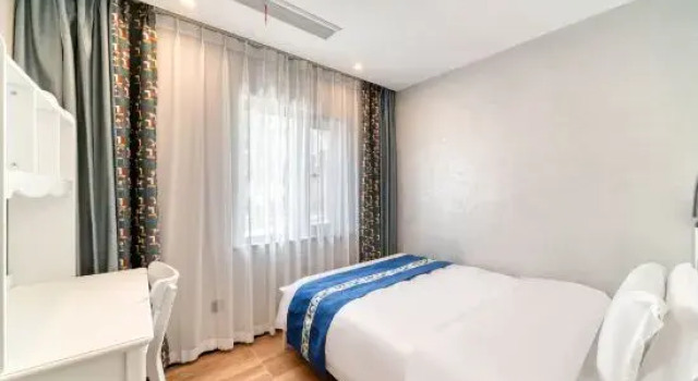 Люкс Deluxe Naxiang No.1 Family Holiday Homestay (Anji Yunshang Grassland Branch)