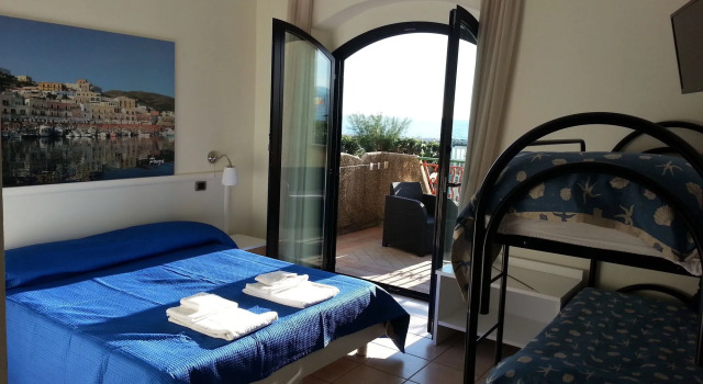 Hotel Tirreno