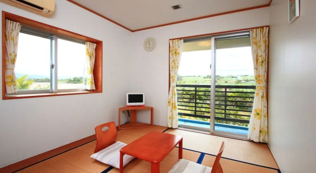 Retreat House IPE, Rezerwuj Pensjonat Nago 