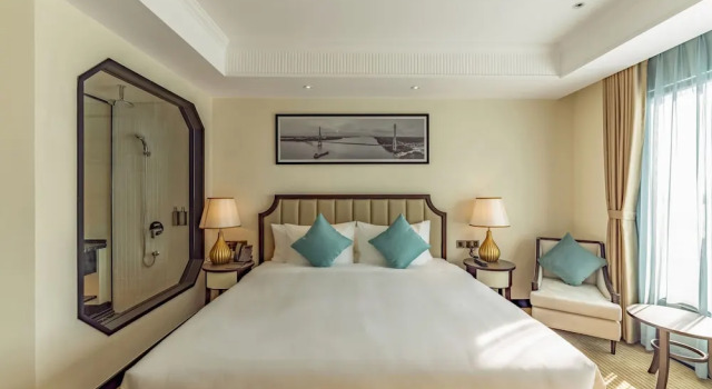 Двухместный номер Deluxe с видом на реку Charmant Suites a Boutique Hotel Can Tho