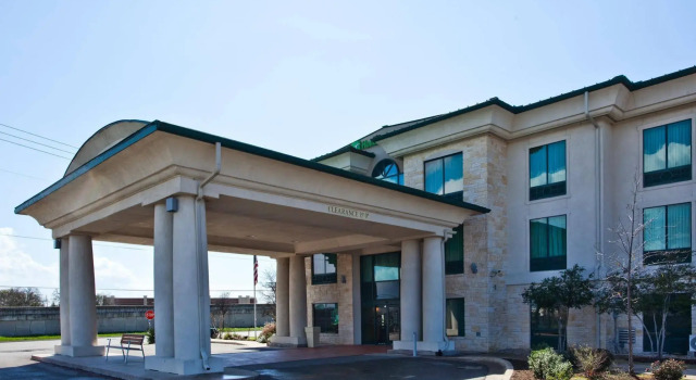 Holiday Inn Express Hotel & Suites Austin SW - Sunset Valley, Rezervovat Hotel Sunset Valley Texas
