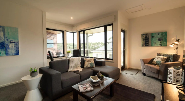 Cowes Luxury Beachfront Apartment - Phillip Island, Book Apartment Cowes 