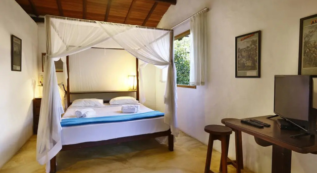 Hotel de Mar Raízes do Brasil, Забронировать Отель Транкозу Discovery Coast, рядом с Пляж Nativos