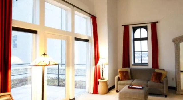 Четырёхместный номер Standard Brewhouse Inn and Suites