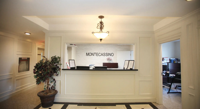 Montecassino Hotel & Event Centre, Забронировать Отель Норт-Йорк Торонто