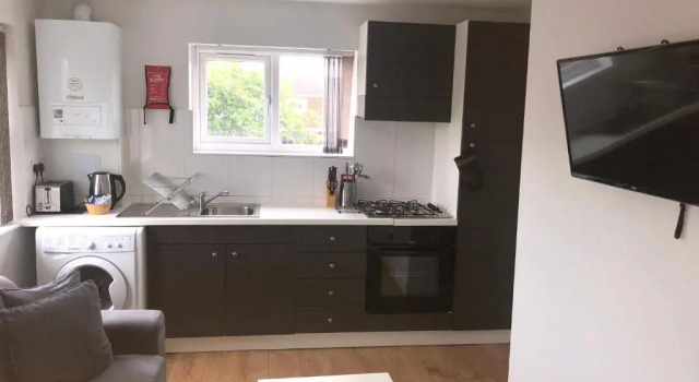 Апартаменты Large 1st Floor Open Plan Apartment