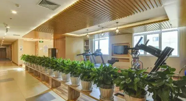 Holiday Inn Express Tangshan Downtown, Book Hotel Billige hoteller i Tangshan