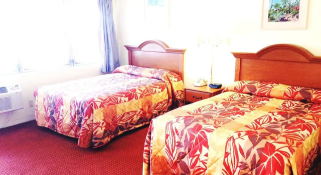 Четырёхместный номер Standard Hawaii Motel