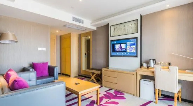 Люкс Deluxe Lavande Hotel Zhanjiang Xuwen Tianrunhui