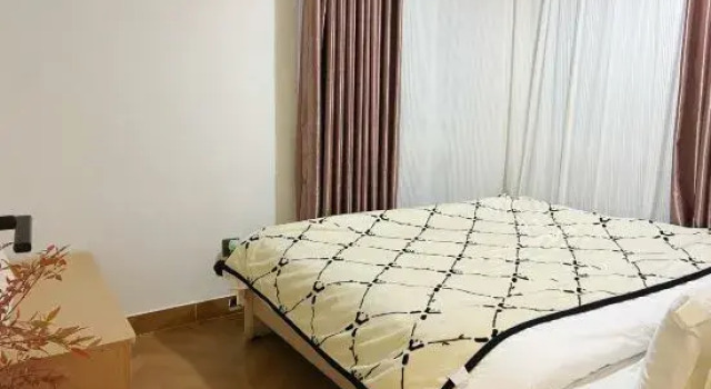 Люкс с 2 комнатами Creamy style projection large bed room