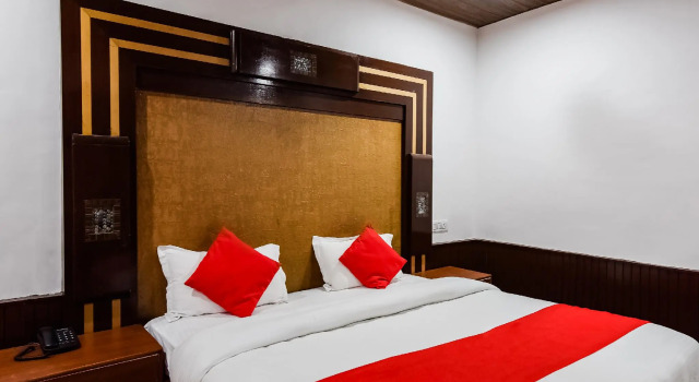 OYO 46828 Hotel Devidyar, Забронировать Отель Отели Манали с парковкой, Парковка