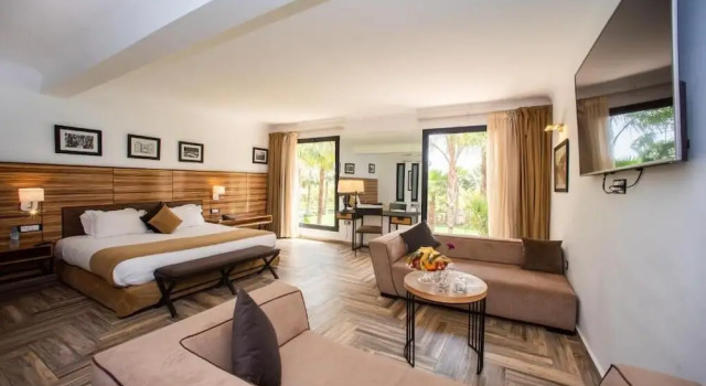 Двухместный люкс Executive Le Domaine Limoune