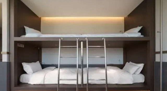 Кровать в общем номере HemanHotel（Outlets）