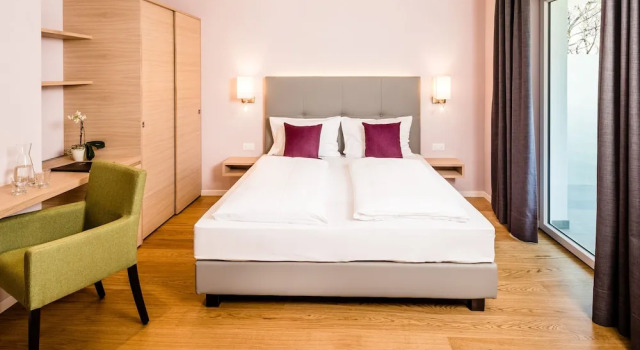 Двухместный полулюкс с видом на бассейн Hotel Jardis