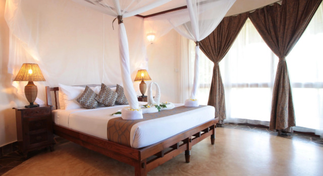 Полулюкс Ocean Paradise Resort & Spa