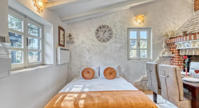 Holiday Home Giardino Marino, Book Lejlighed Hoteller i Pomer med parkering, Parkering