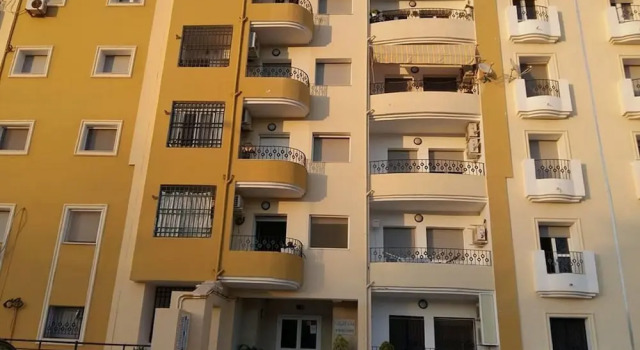 Benzineb Immo Menzah 7, Rezervasyon Otel Ariana otoparklı oteller, Otopark