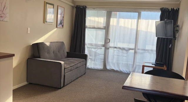 Номер Standard Marineland Beachfront Accommodation