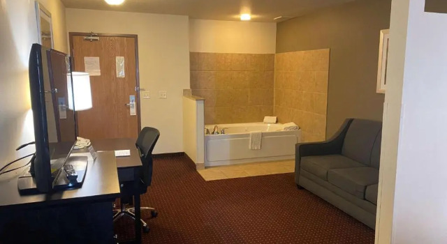 Люкс Best Western Legacy Inn & Suites Beloit/South Beloit