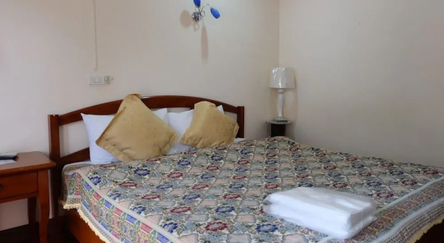 Fuangfoo Hotel, Buchen Sie Hotel Ban Ko Thailand