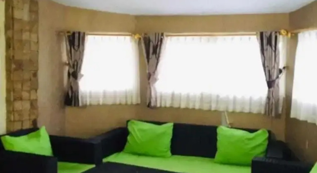 Deluxe room EXPRESS O 91923 Homestay Zona