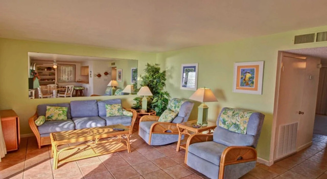 120 Las Brisas Bayfront Condos 1 Bedroom Condo by RedAwning, Buchen Sie Hotel Hotels in Padre Island mit Pool, Schwimmbad