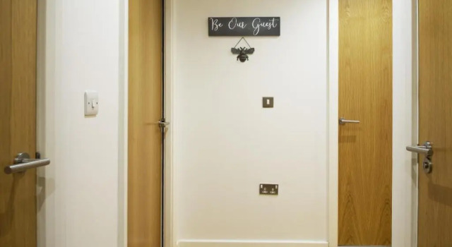 Апартаменты Deluxe 2 Bed 2 Bath Spacious City Centre Apartment
