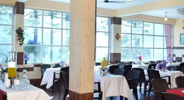 V Resorts Oaktel Nainital, Rezervovat Hotel Nainital Uttarakhand