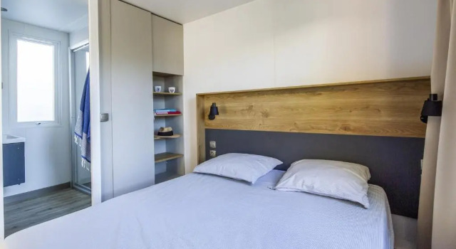 Camping Paradis Le Pearl, Book Campground SPA Hotels in Vermillion Coast, SPA