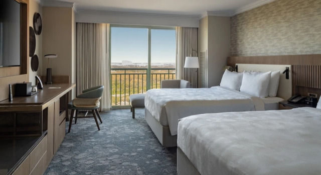 Четырёхместный номер Guest с видом на резорт JW Marriott Orlando Grande Lakes