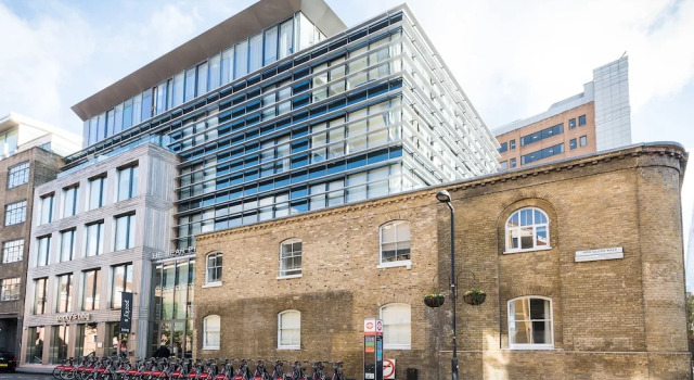 Stylish 2BR Flat Right Next to the Tate Modern, Забронировать Отель Саутворк Лондон, рядом с WIlliam Wallace Memorial