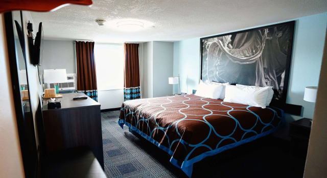 Super 8 by Wyndham Pueblo, Buchen Sie Hotel SPA-Hotels in Galaţi, SPA