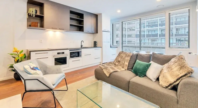 Двухместные апартаменты Superior с балконом Chic & Stylish Apartment with Parking