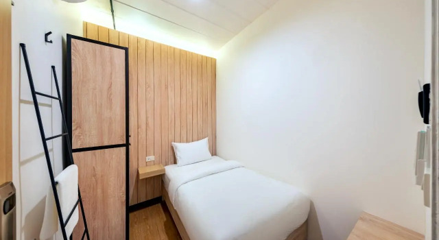 Номер Standard Siam Subway Hostel and Café